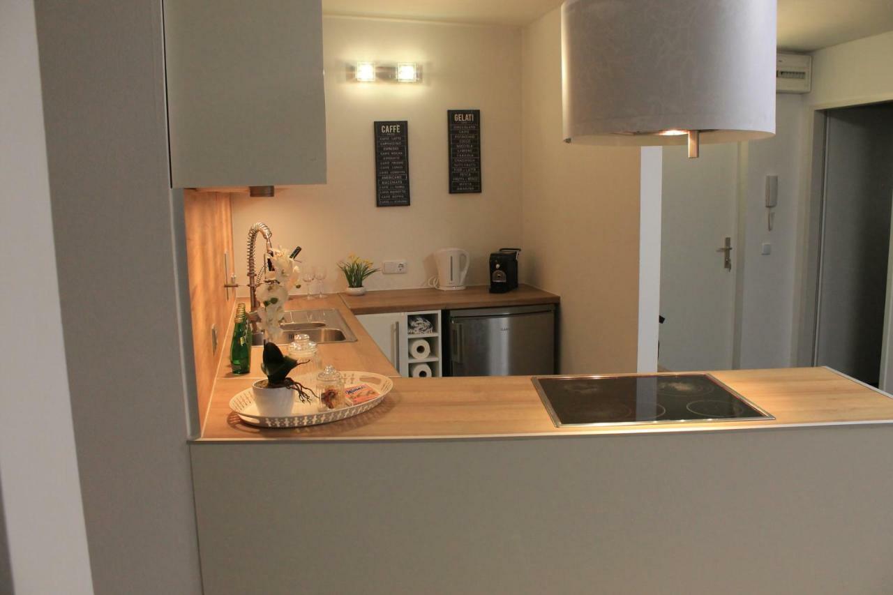Urban-Style Apartment Vienna Exterior photo